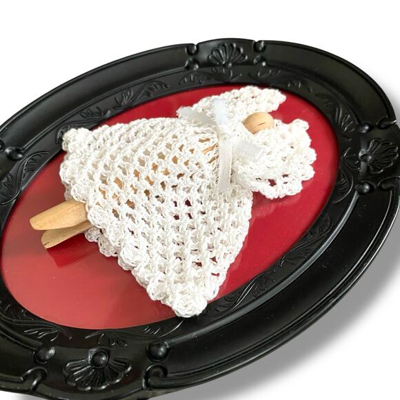 Handmade Close Pin Angel Artwork Crochet Dress Black Ornate Frame Unique - Picture 8 of 10